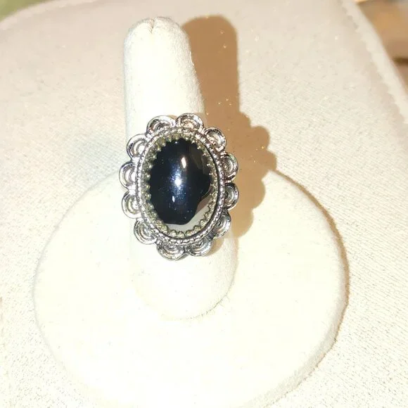 Whiting Davis Vintage Signed Silvertone Ring Size 8 Hematite Stone Oval Design - Picture 6 of 10